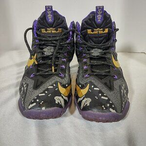 Nike Lebron 11 Anthracite, Metallic Gold Purple Venom Sneakers Size 9.5